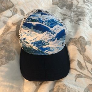 Oiselle Trucker Hat